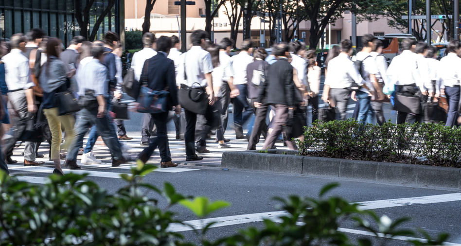 Employ People in Japan - Street Crossing