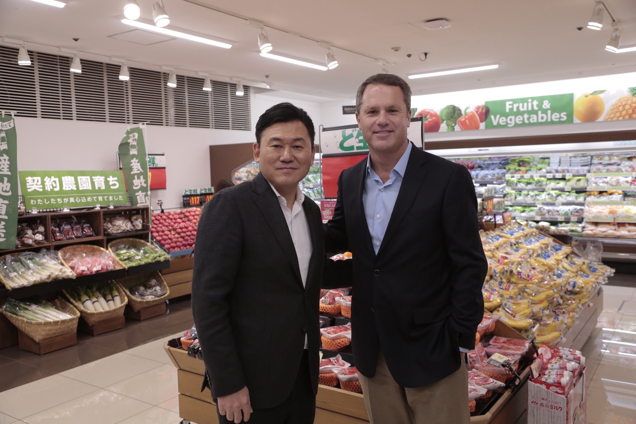 Rakuten's Mikitani and Walmarts McMillon Form Alliance